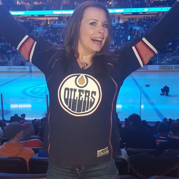 Meet your Posher, Andee - Picture 1 of 1